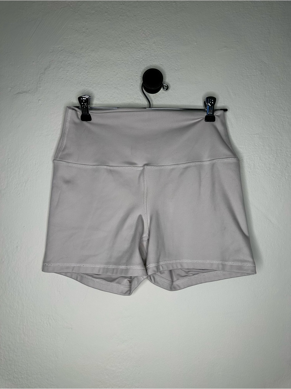 Gilly Hicks High-Waist Shorts - Light Gray